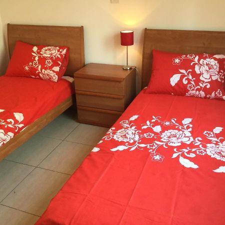 Poolside 2 Bedroom Apt, Paphos Riviera, Universal Area المظهر الخارجي الصورة