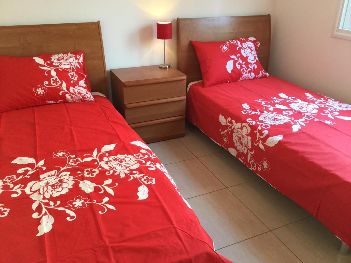 Poolside 2 Bedroom Apt, Paphos Riviera, Universal Area المظهر الخارجي الصورة